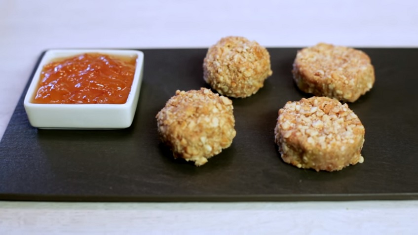 Bombons de foie arrebossat de cacauet i confitura de taronja amargant